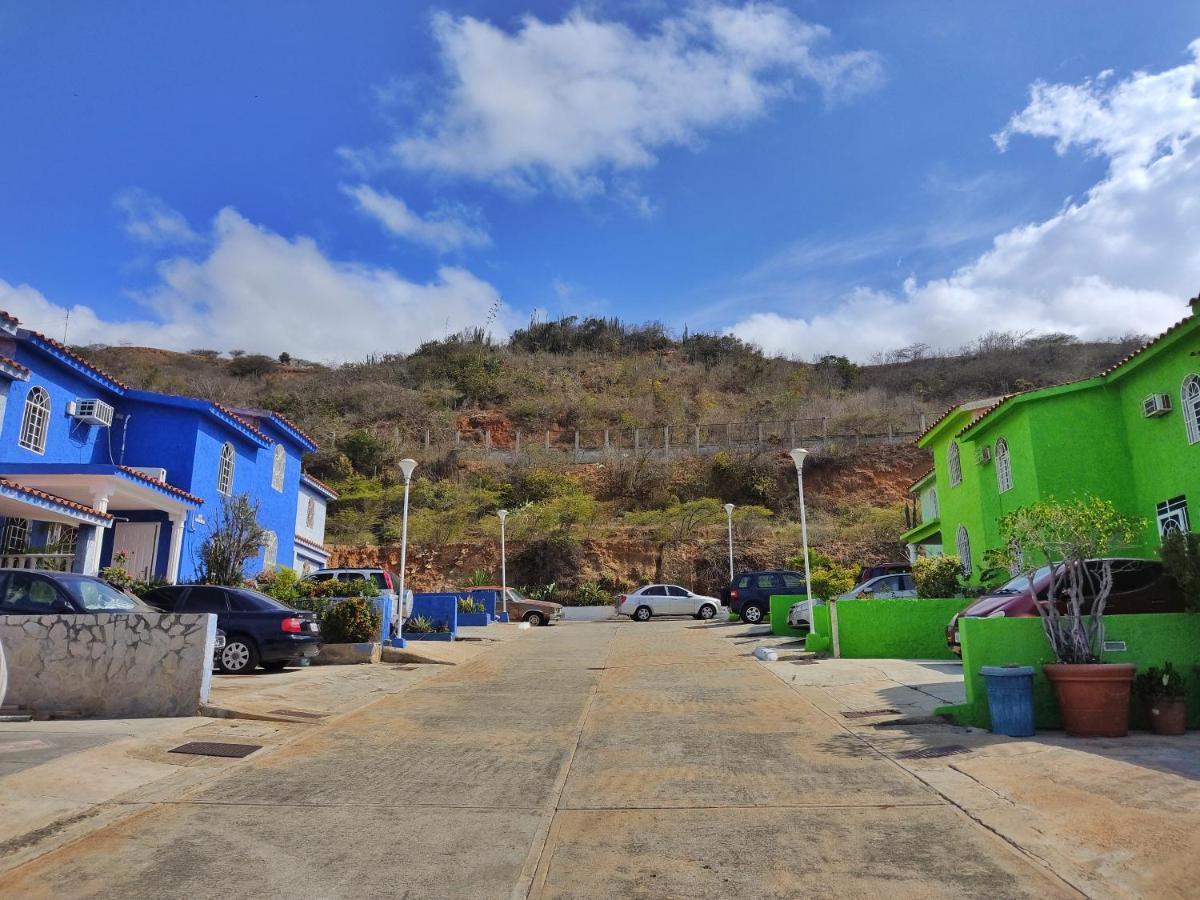 Bella Suite Frente Al Aeropuerto Catia La Mar Extérieur photo